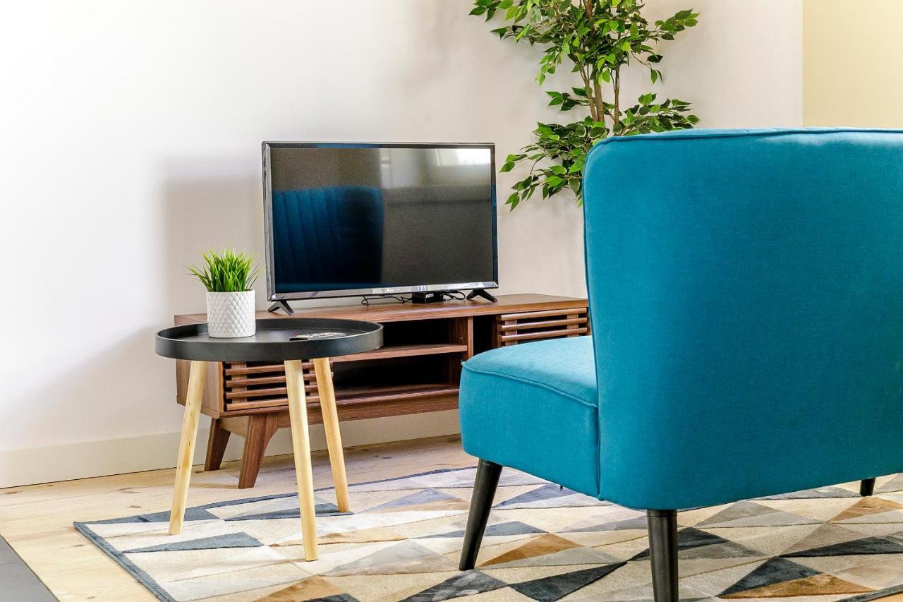 Lovelystay - Vila Burgaes Porto Bagian luar foto