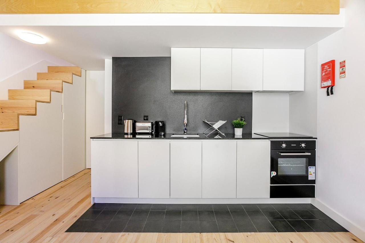 Lovelystay - Vila Burgaes Porto Bagian luar foto