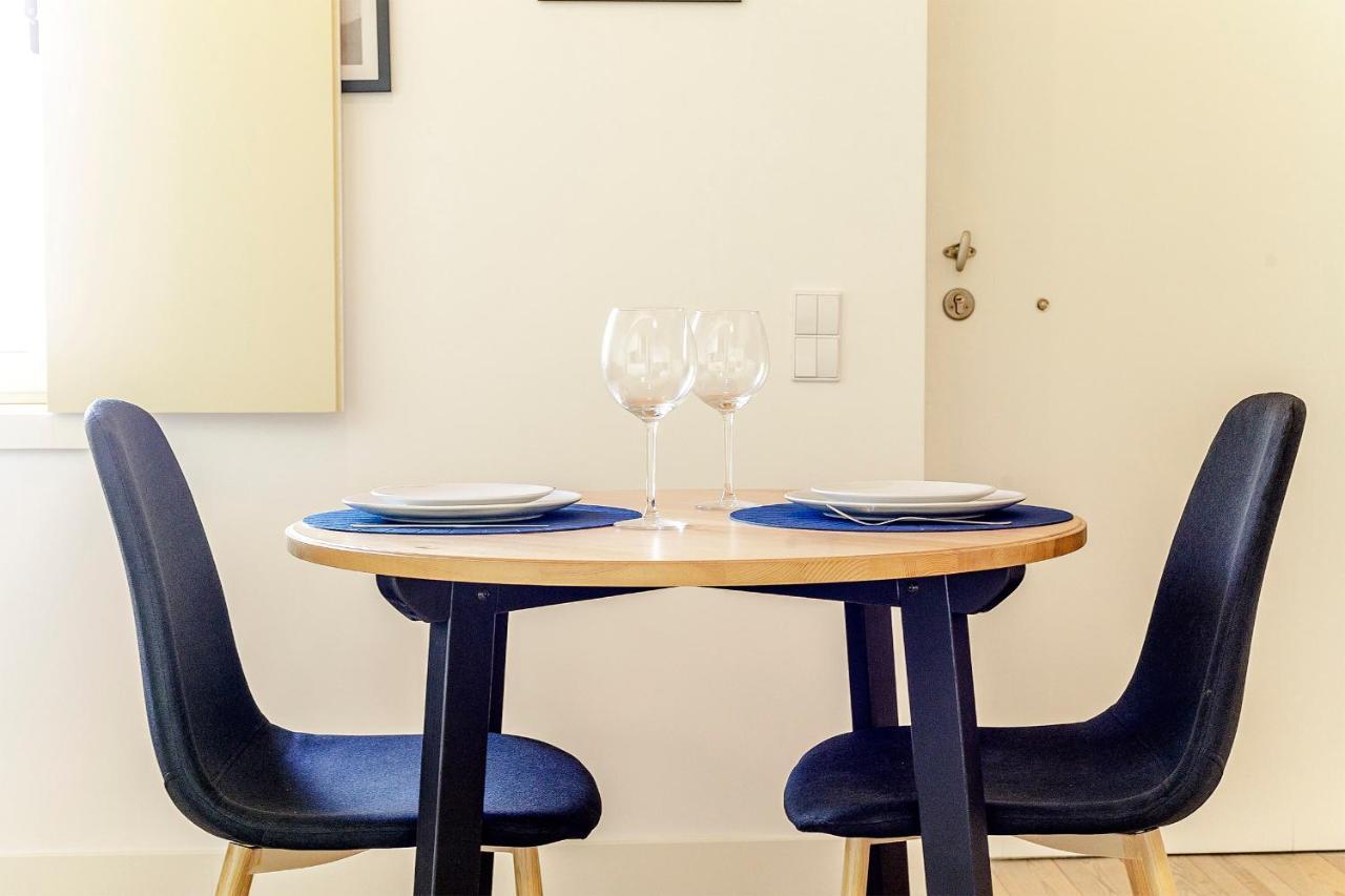 Lovelystay - Vila Burgaes Porto Bagian luar foto