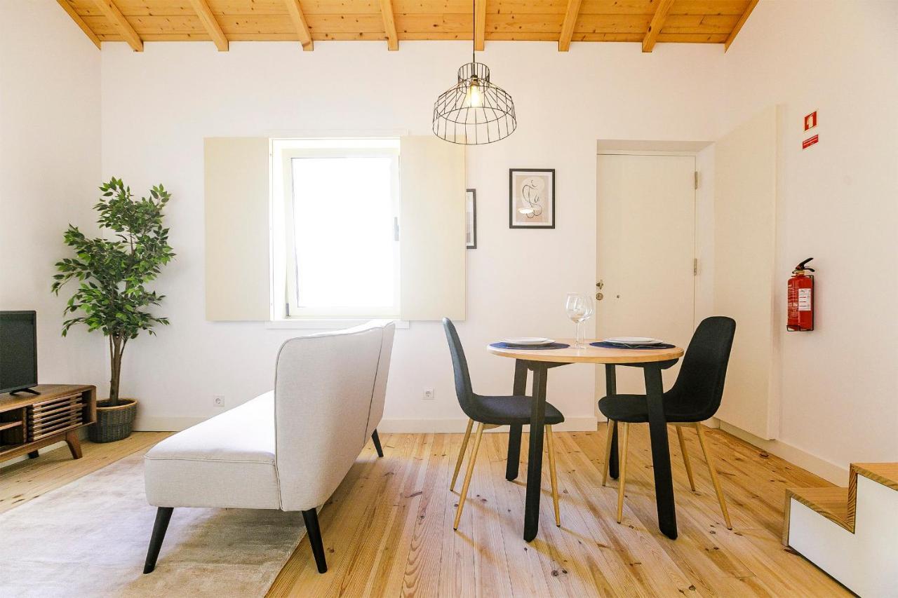 Lovelystay - Vila Burgaes Porto Bagian luar foto