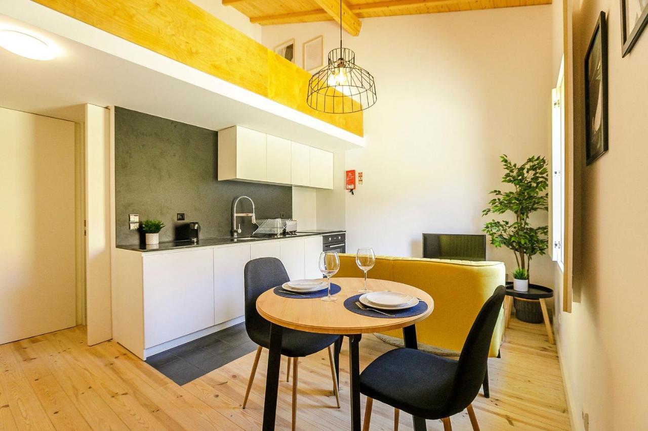 Lovelystay - Vila Burgaes Porto Bagian luar foto