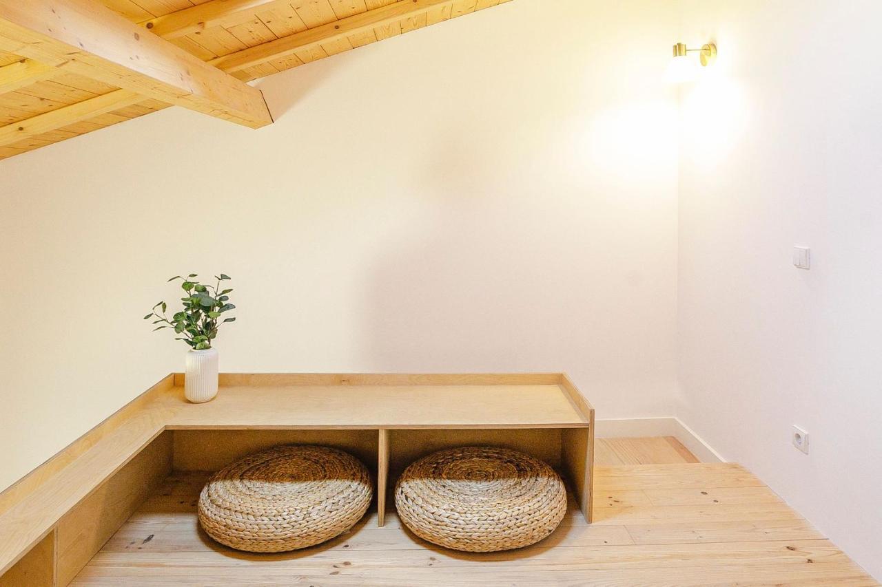 Lovelystay - Vila Burgaes Porto Bagian luar foto