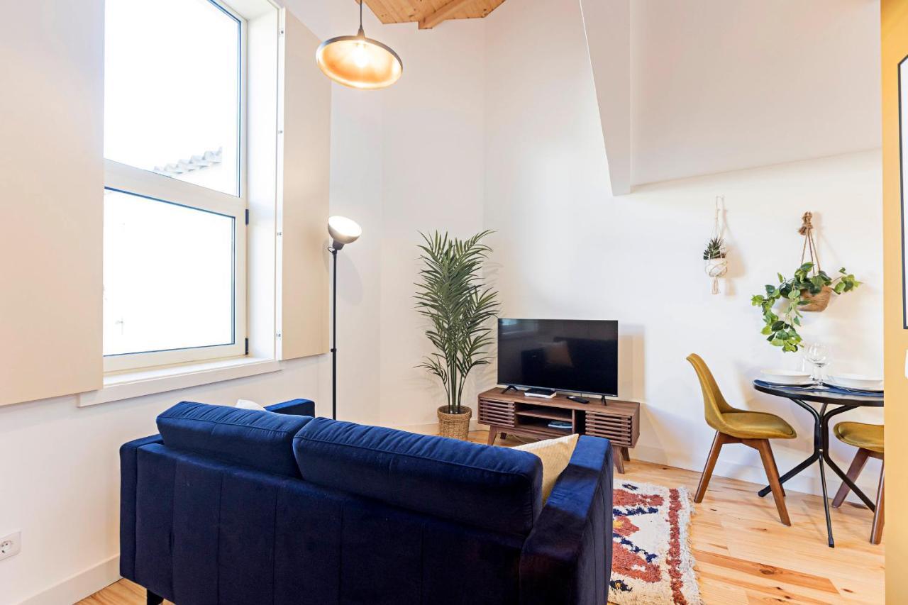 Lovelystay - Vila Burgaes Porto Bagian luar foto